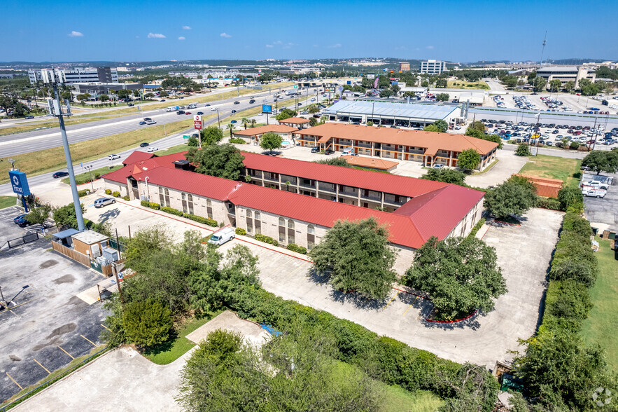 More Photos Of 13535 W Interstate 10, San Antonio Hotel For Sale