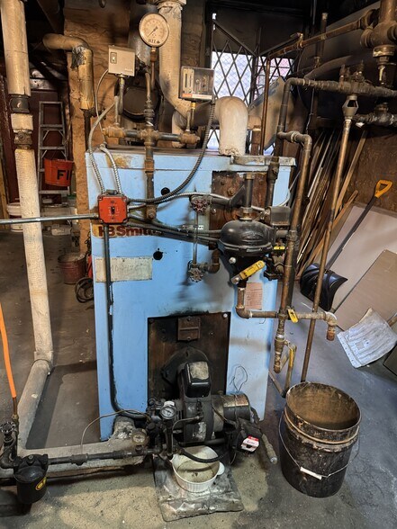 More Photos Of 1925 Andrews Ave S, Bronx Apartments For Sale