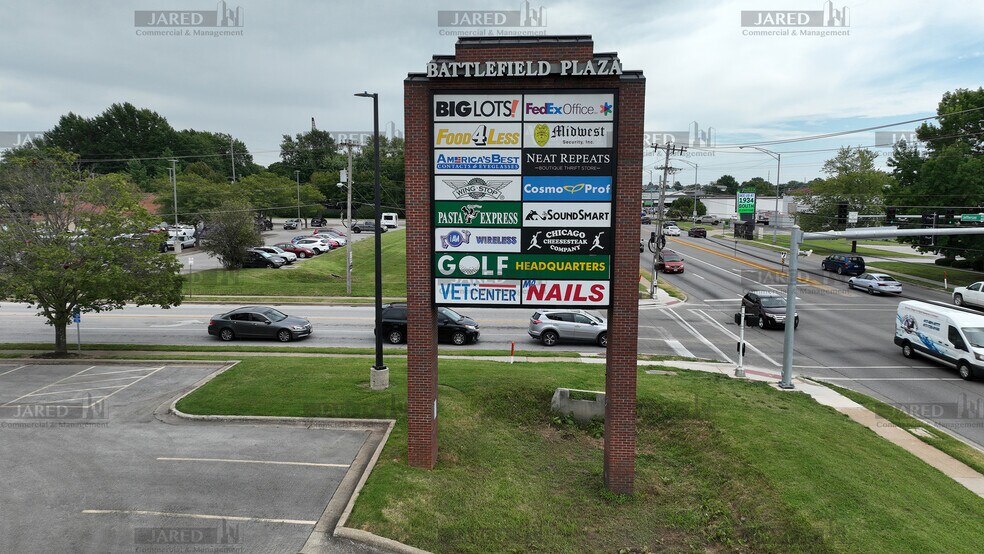 More Photos Of 303-321 E Battlefield St, Springfield Unknown For Lease