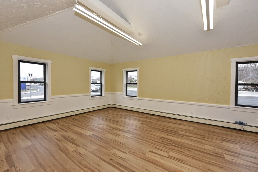 More Photos Of 1432 State Rt 23, Butler Freestanding For Lease