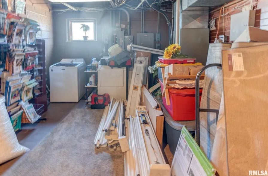 More Photos Of 104 N Pine St, Centralia Religious Facility For Sale