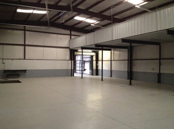 More Photos Of 200 Trademark St, Buda Warehouse For Lease