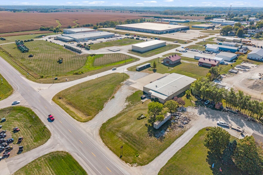 More Photos Of 1106 N 10th St, Winterset Flex For Sale