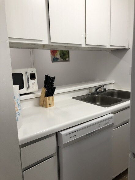 More Photos Of 2222 Jordan Ln SW, Huntsville Apartments For Sale