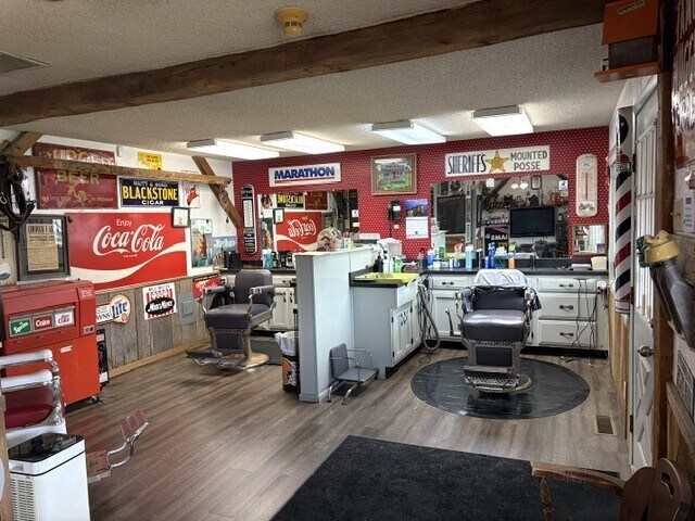 More Photos Of 1900 N West St, Lima Flex For Sale
