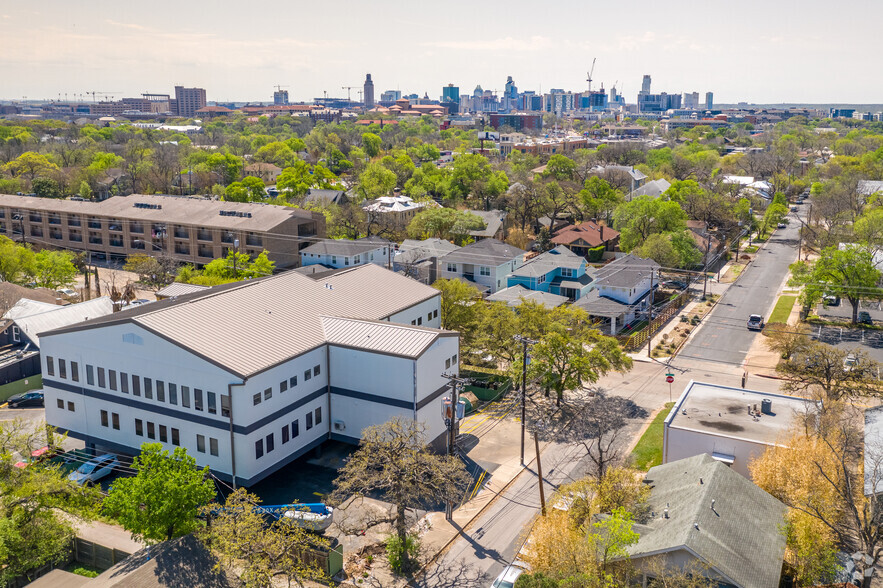 Primary Photo Of 630 W 34th St, Austin Medical For Lease