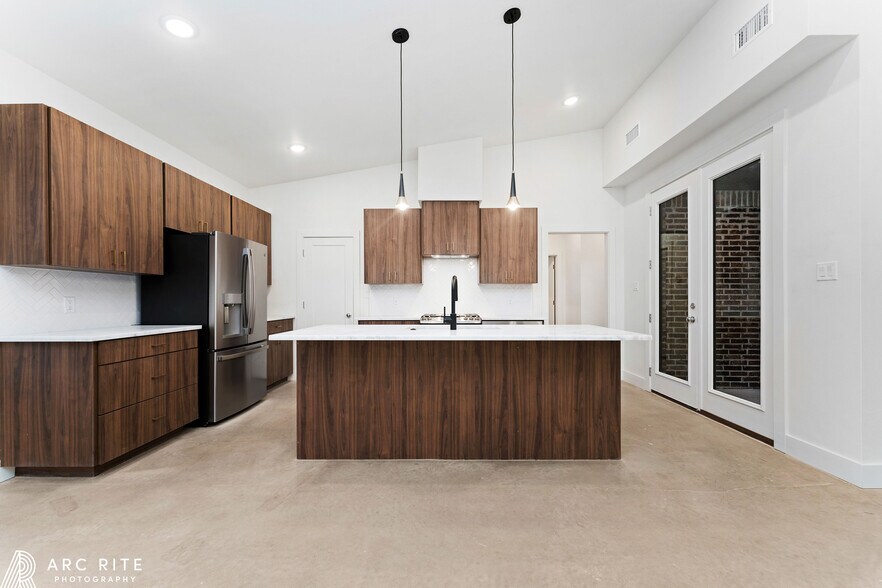 More Photos Of 4535 22nd Pl, Lubbock Multifamily For Sale