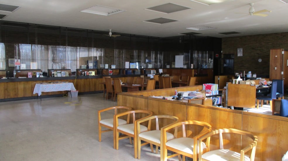 More Photos Of 12300 Morang Rd, Detroit Bank For Lease