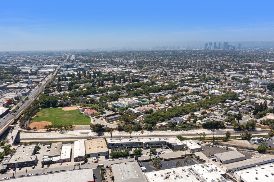 More Photos Of 3309-3323 La Cienega Pl, Los Angeles Loft Creative Space For Lease