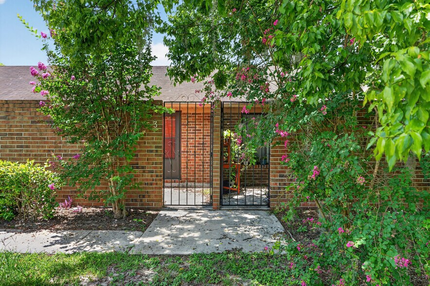 More Photos Of 18580 NW 234th St, High Springs Apartments For Sale
