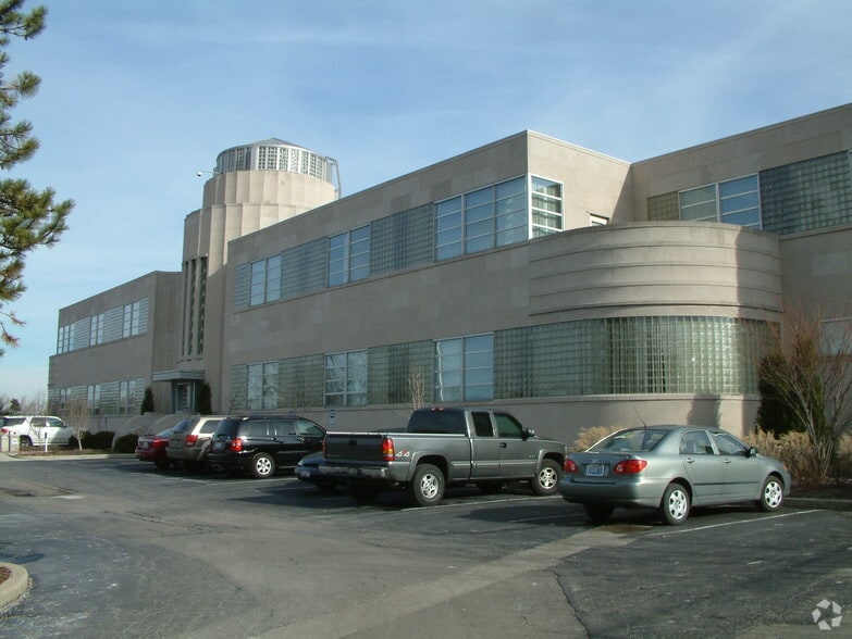 More Photos Of 1507 Dana Ave, Cincinnati Warehouse For Lease