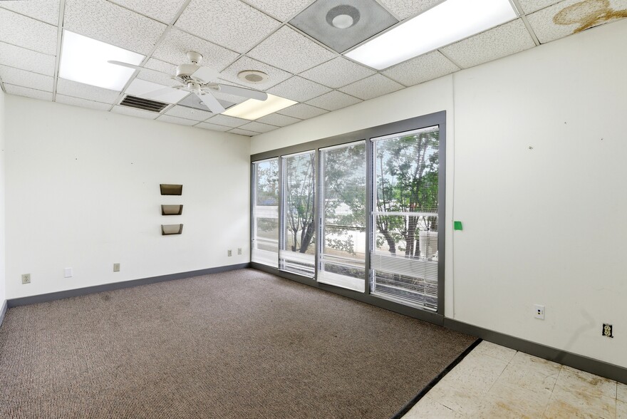 More Photos Of 709 Freedom Dr, Raleigh Flex For Lease