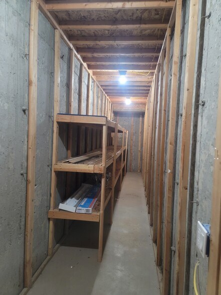 More Photos Of 571-583 W Center St, Pleasant Grove Office For Lease