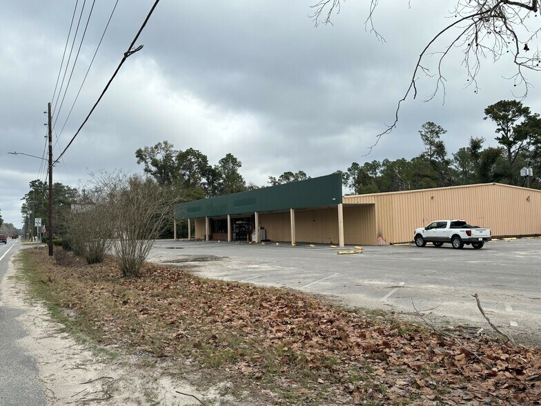 More Photos Of 9019 Woodville Hwy, Tallahassee Freestanding For Sale