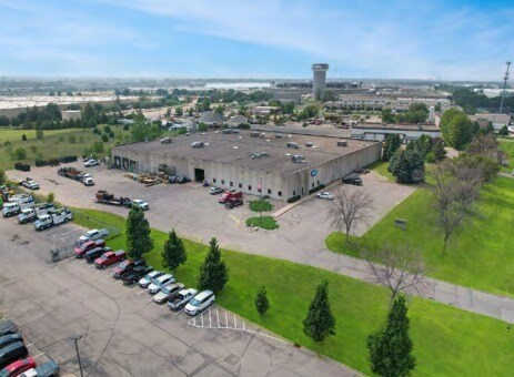 More Photos Of 4500 Valley Industrial Blvd S, Shakopee Light Manufacturing For Sale