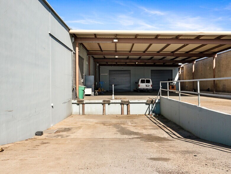 More Photos Of 4239 N 40th Ave, Phoenix Warehouse For Lease