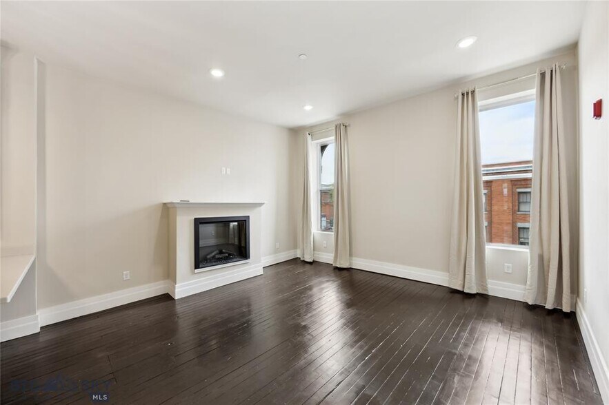 More Photos Of 140 W Park St, Butte Apartments For Sale