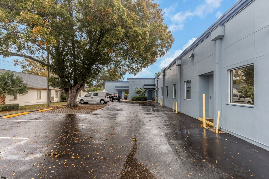 More Photos Of 7641 66th St N, Pinellas Park Medical For Sale