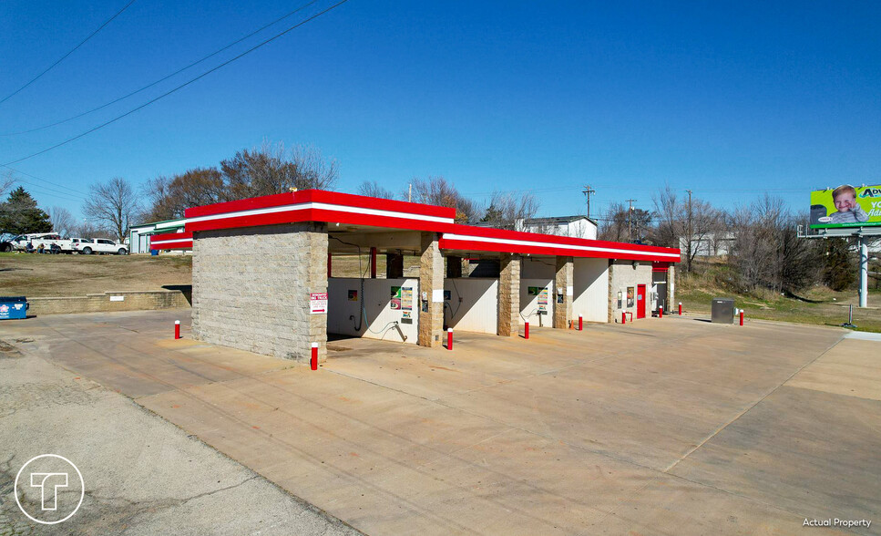 Primary Photo Of 915 Broadway St, Drumright Carwash For Sale