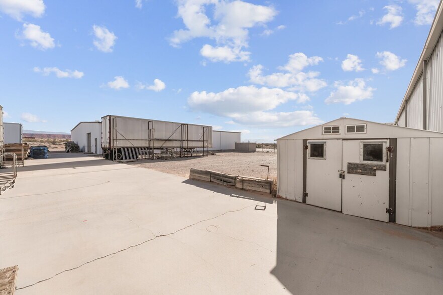 More Photos Of 480 Pat Ave, Overton Industrial For Sale