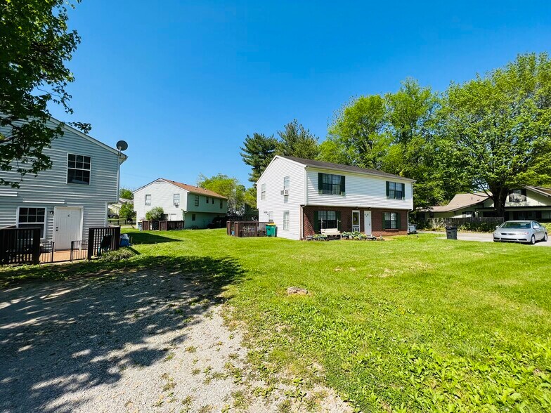 More Photos Of 356 Beechcroft Rd, Spring Hill Apartments For Sale