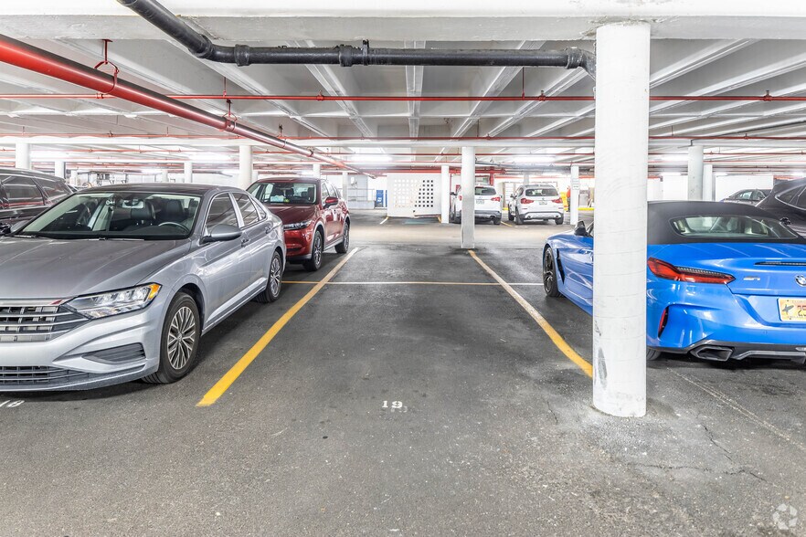 More Photos Of 2455 E Sunrise Blvd, Fort Lauderdale Loft Creative Space For Sale