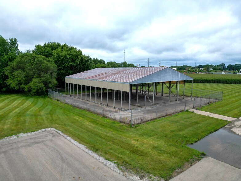 More Photos Of 505 Libby St, Waupun Manufacturing For Lease