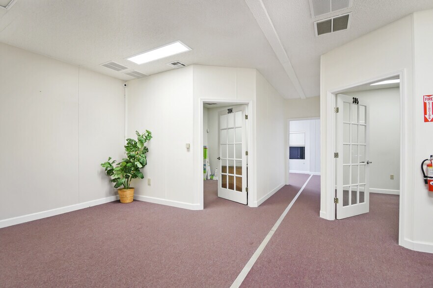 More Photos Of 1535 State Road 207, Saint Augustine Office For Lease