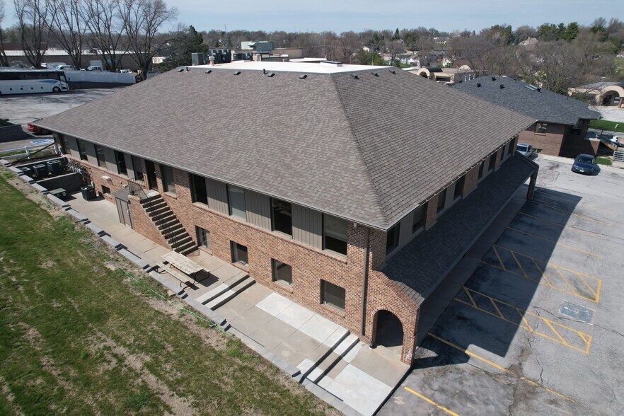 More Photos Of 2514 S 119th St, Omaha Office For Lease