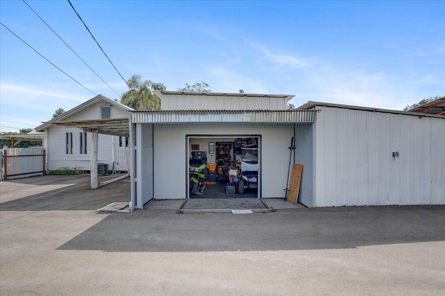 More Photos Of 11309 E US Highway 92, Seffner Warehouse For Sale