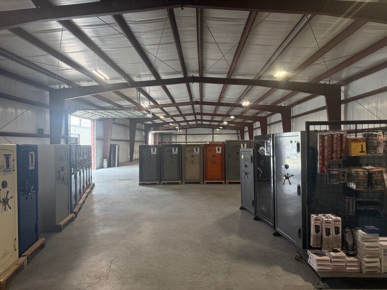 More Photos Of 8051 S Sam Houston Pky, Houston Unknown For Lease