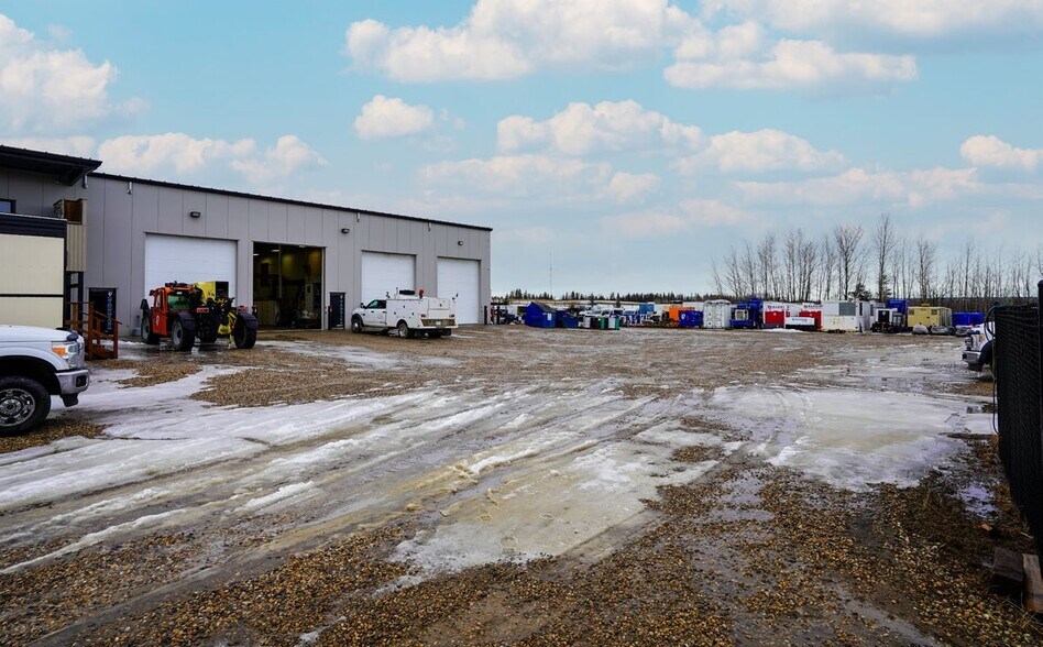 More Photos Of 952 Boulder Blvd, Stony Plain Warehouse For Sale