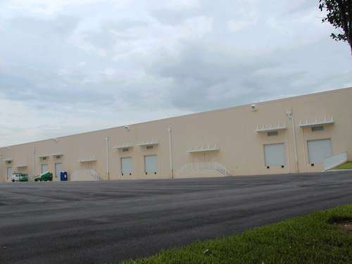 More Photos Of 1881-1887 W State Road 84, Fort Lauderdale Showroom For Lease