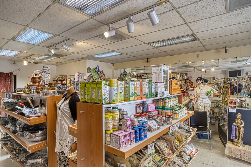 More Photos Of 1868-1880 E Apache Blvd, Tempe Unknown For Lease