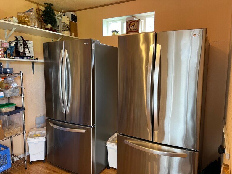 More Photos Of 1311 Bay Ave, Ocean Park General Retail For Sale