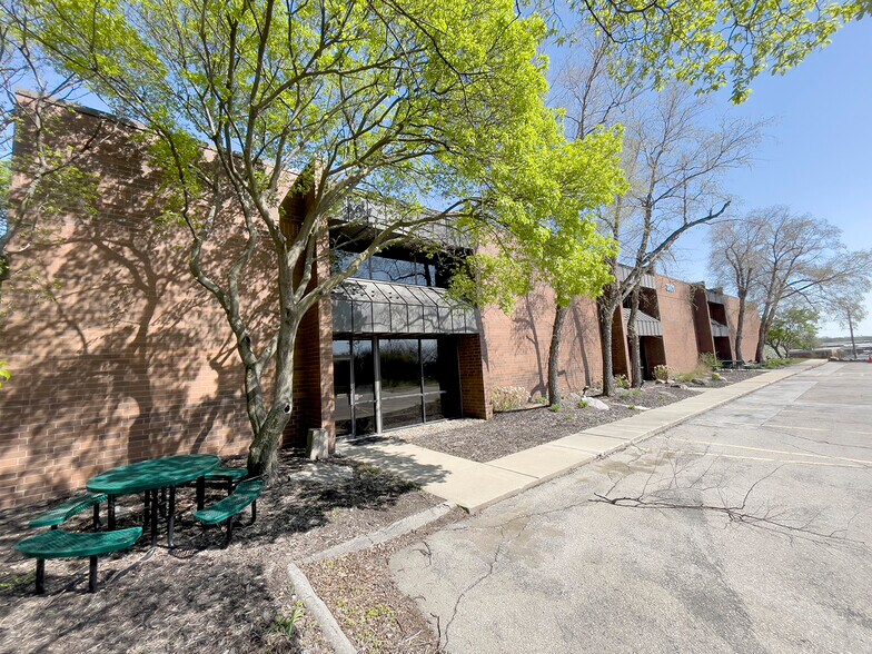 Primary Photo Of 3801 Delaware Ave, Des Moines Warehouse For Sale