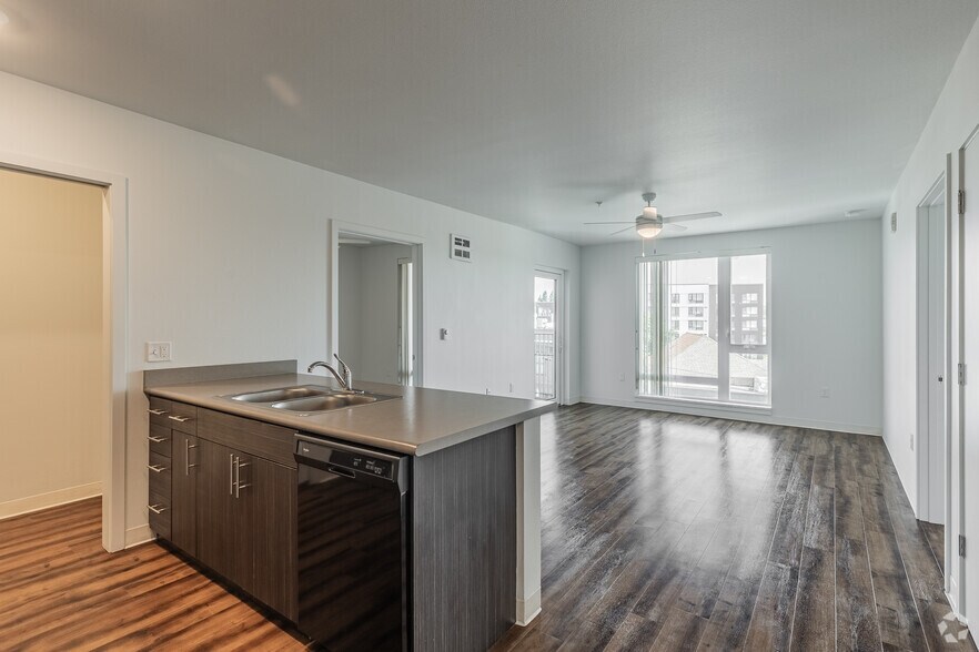 More Photos Of 5990 SE 92nd Ave, Portland Apartments For Lease