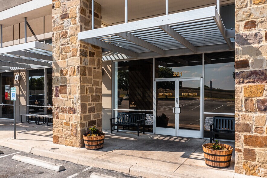 More Photos Of 8603 Highway 151, San Antonio Unknown For Lease