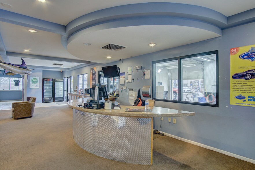 More Photos Of 720 Platte River Blvd, Brighton Carwash For Sale