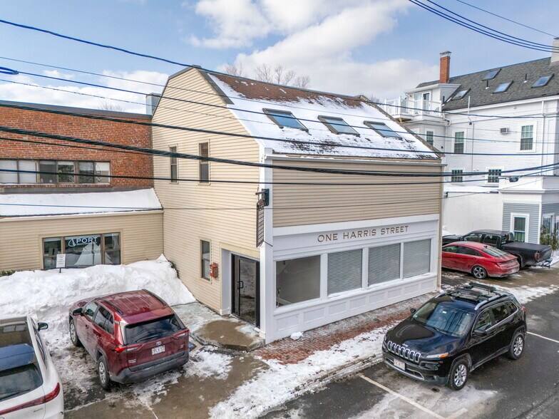 More Photos Of 1 Harris St, Newburyport Medical For Sale