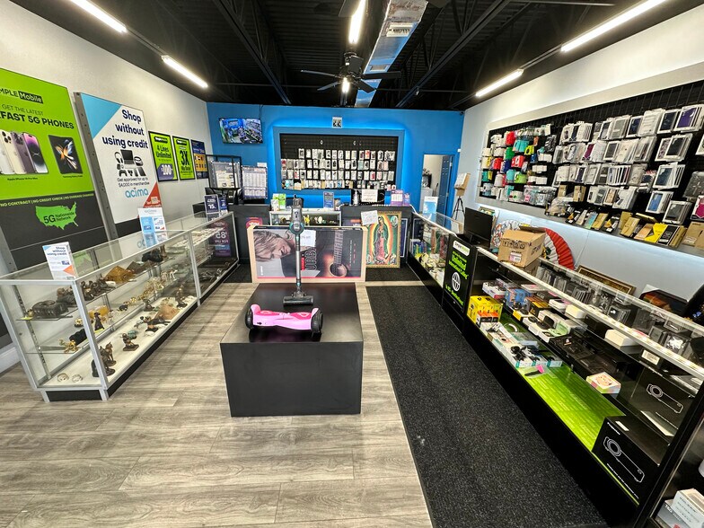 Primary Photo Of 13000-13290 W State Road 84, Davie Unknown For Lease