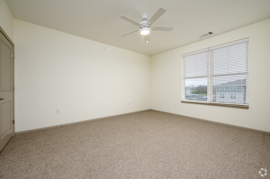 More Photos Of 2755 Red Bloom Dr, Greenwood Apartments For Lease
