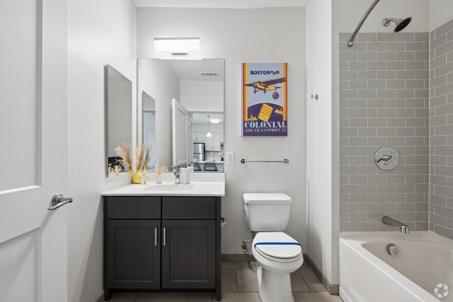 More Photos Of 10 Patriot Pky, South Weymouth Apartments For Lease