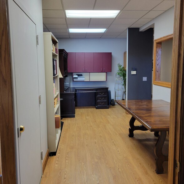 More Photos Of 6490 Main St, Buffalo Medical For Lease