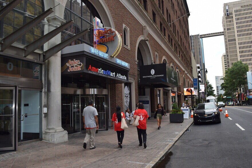 More Photos Of 200 Peachtree St NW, Atlanta Office For Sale