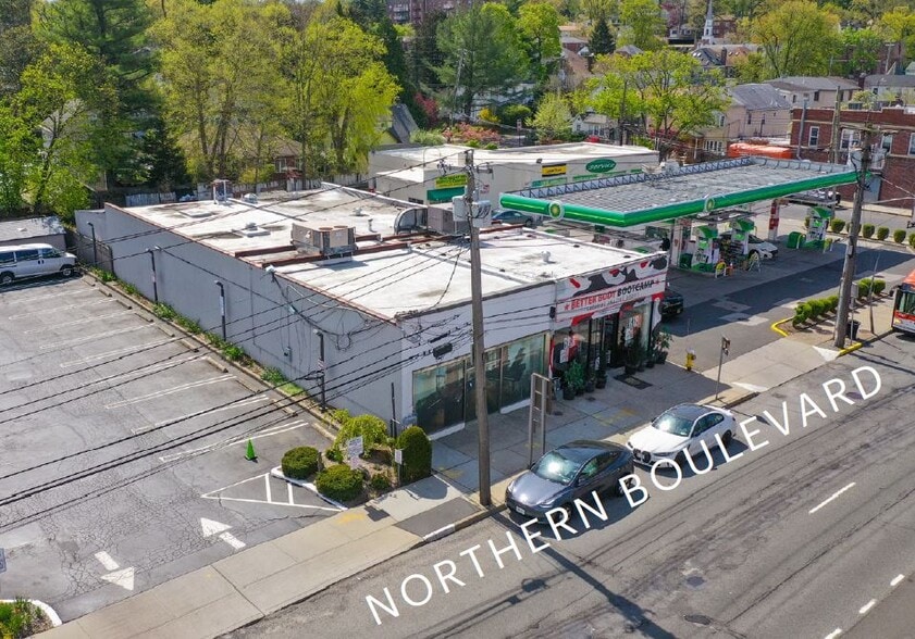 More Photos Of 12 Northern Blvd, Great Neck Storefront For Sale