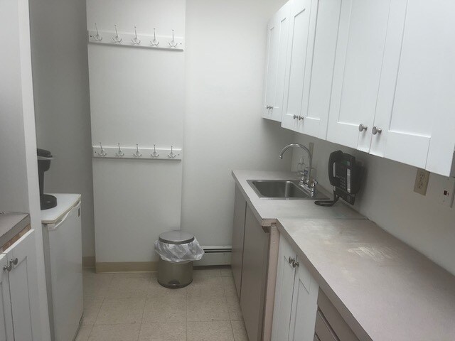 More Photos Of 1035 Park Blvd, Massapequa Park Medical For Lease