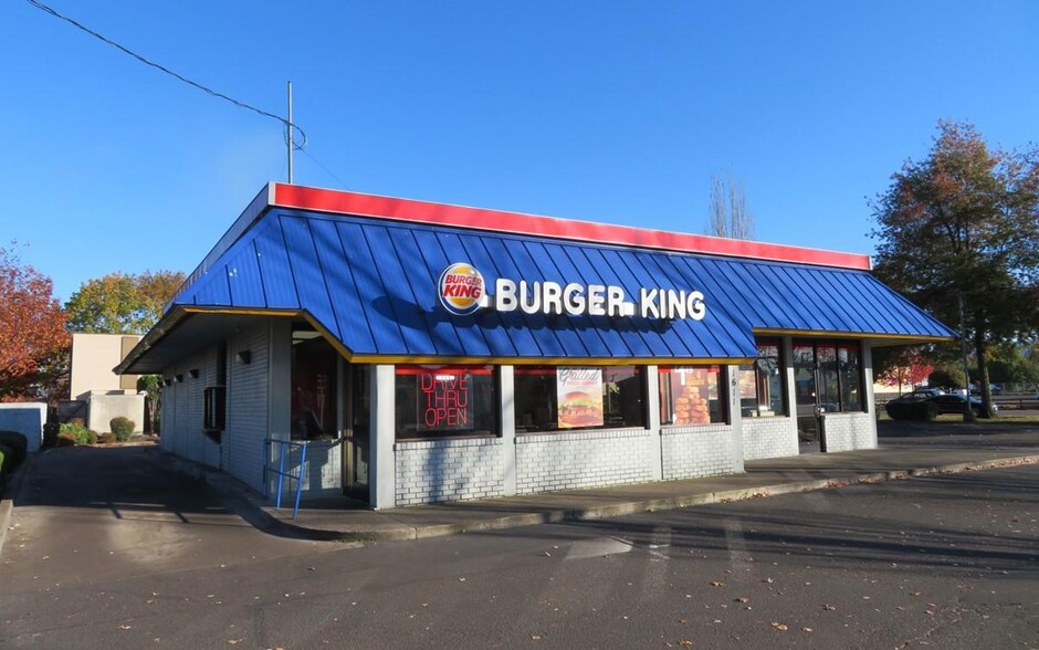 Primary Photo Of 121 Ponderosa Dr, Sutherlin Fast Food For Sale