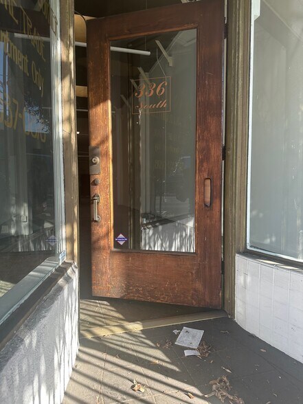 More Photos Of 336 S La Brea Ave, Los Angeles Storefront For Lease