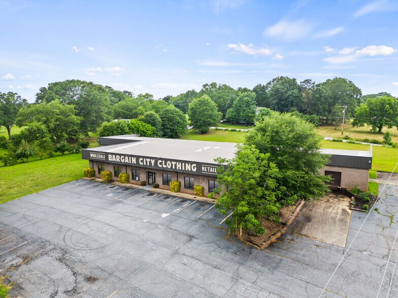 More Photos Of 795 Rice Rd, Spartanburg Light Distribution For Lease